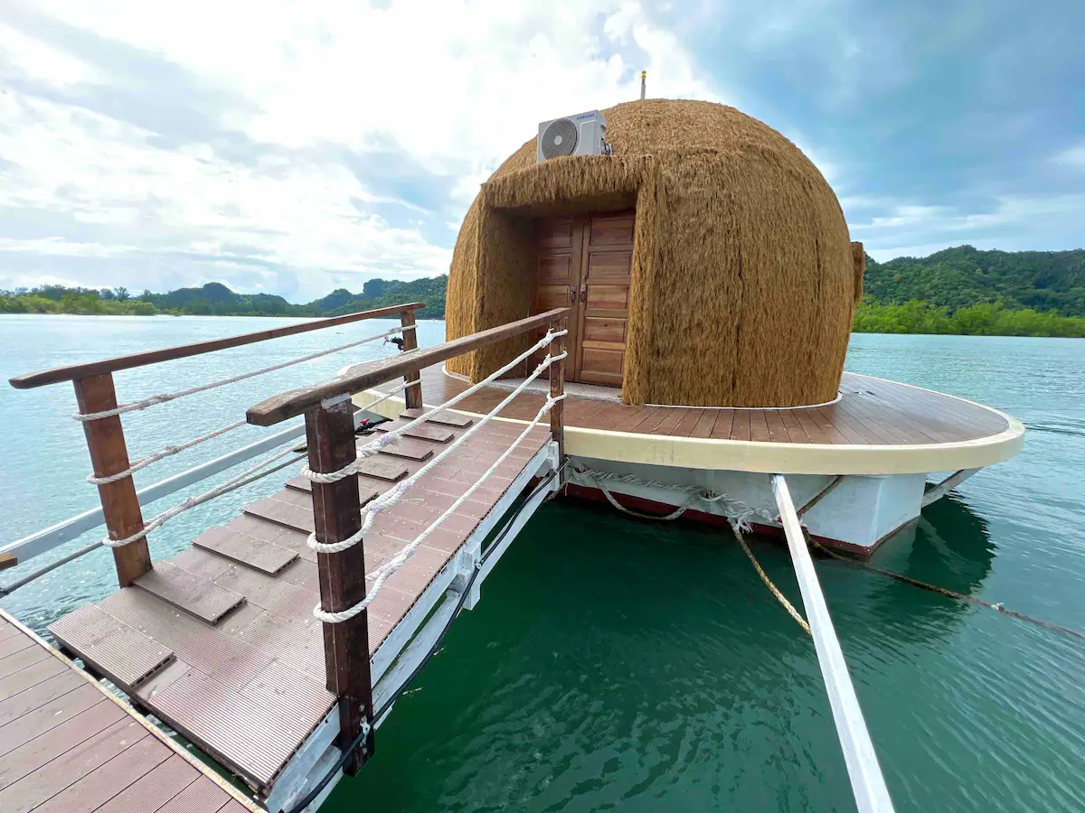 COCONUT-Shaped Floating Villa in Langkawi?!